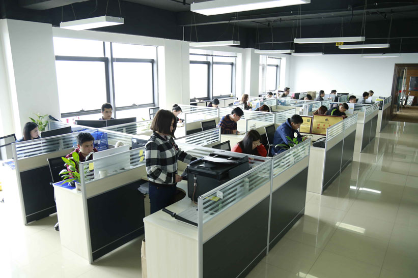 愛(ài)因商學(xué)院開(kāi)講了！ 金牌導(dǎo)購(gòu)訓(xùn)練營(yíng)迎來(lái)首批學(xué)員